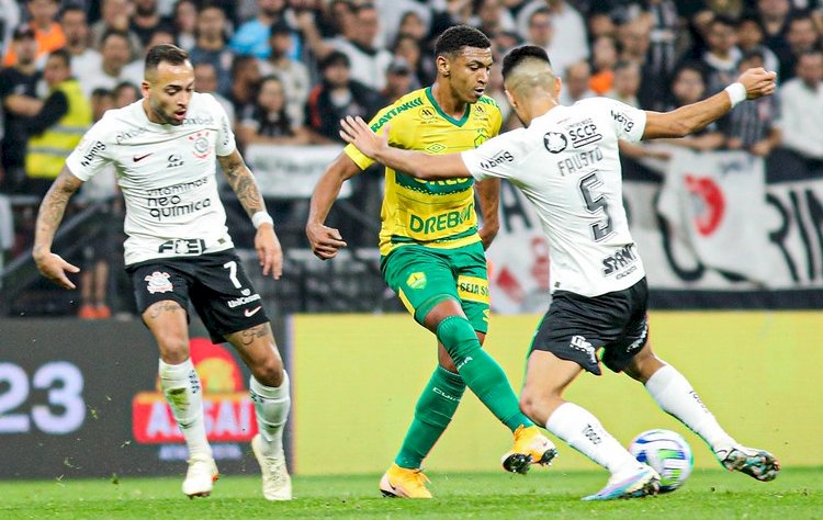 Corinthians arranca empate com Cuiabá, mas pode voltar ao Z-4 do Brasileirão