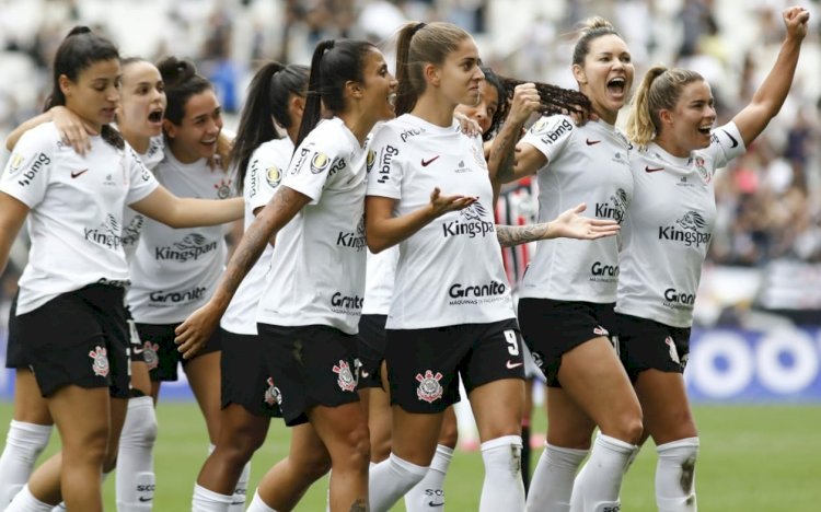 Corinthians goleia São Paulo e é campeão de tudo que jogou nesta temporada